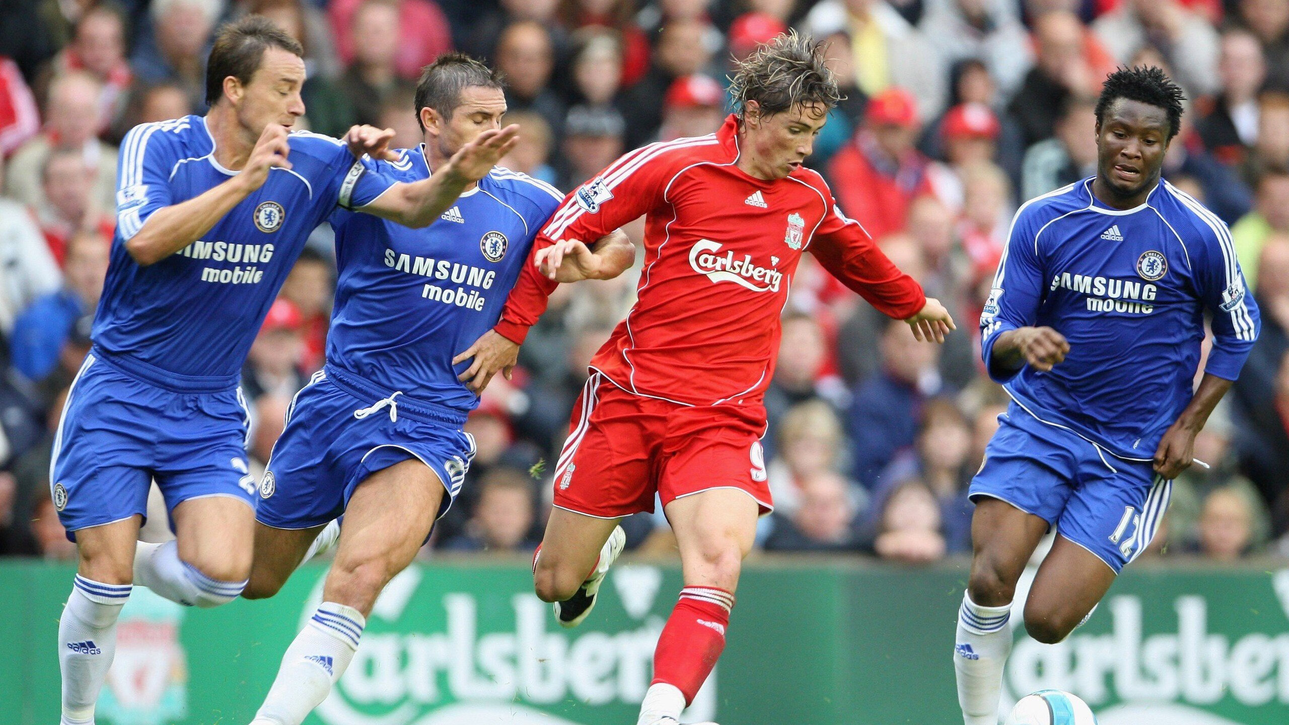 英超最后一刻:天王神奇远射成经典,英超球王