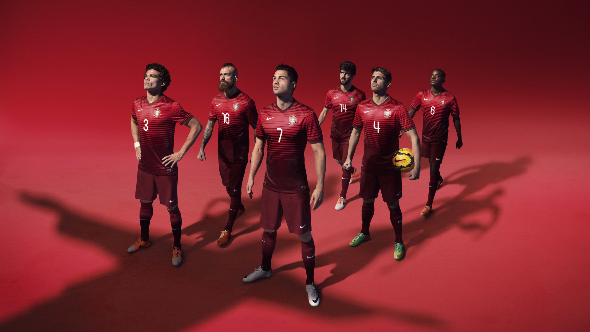 英超最后一刻:天王神奇远射成经典,英超球王